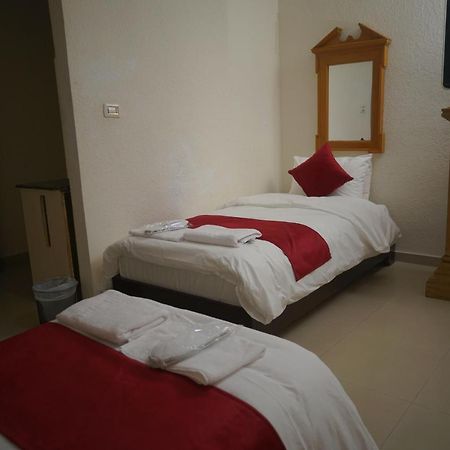 Petra Home Hotel Wadi Musa Eksteriør billede
