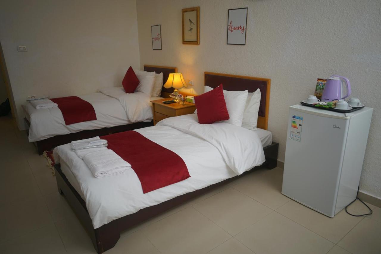 Petra Home Hotel Wadi Musa Eksteriør billede