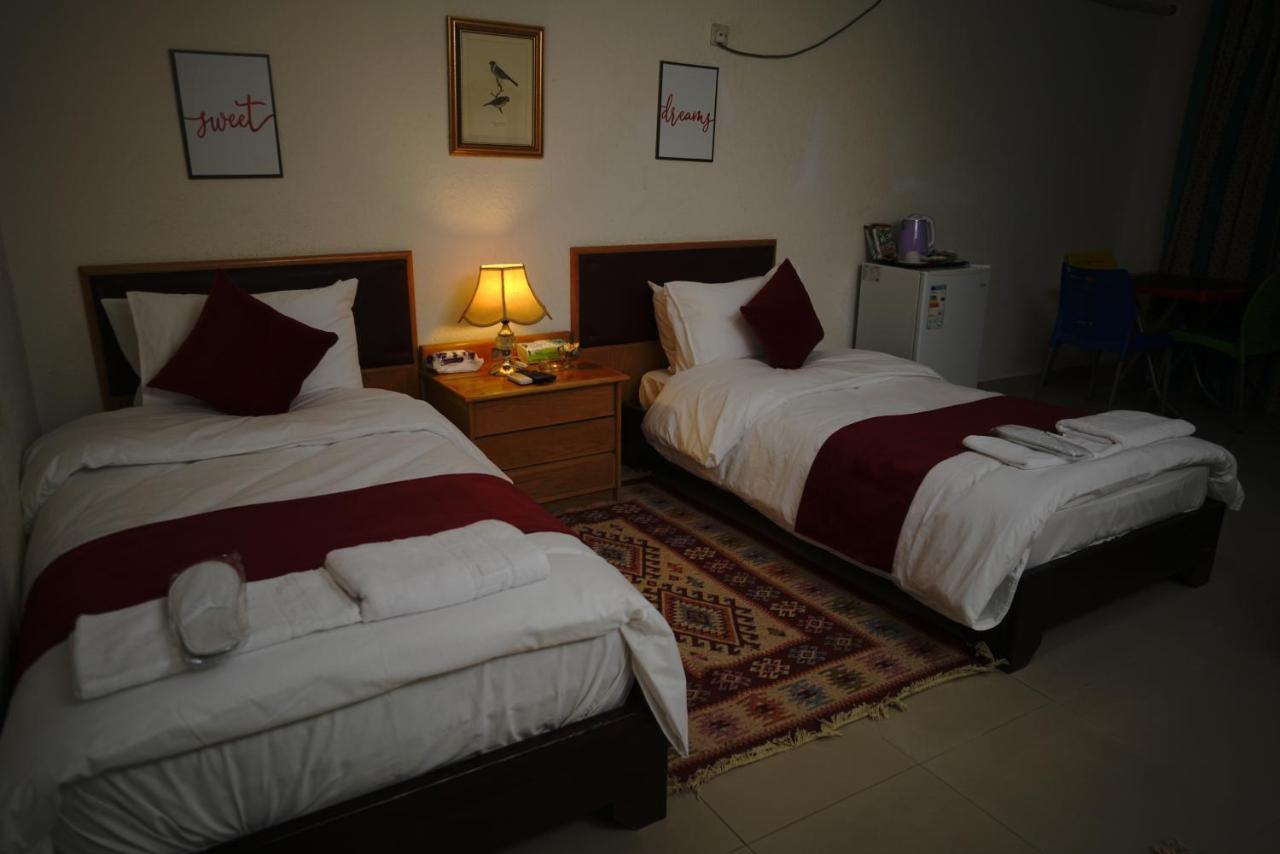 Petra Home Hotel Wadi Musa Eksteriør billede